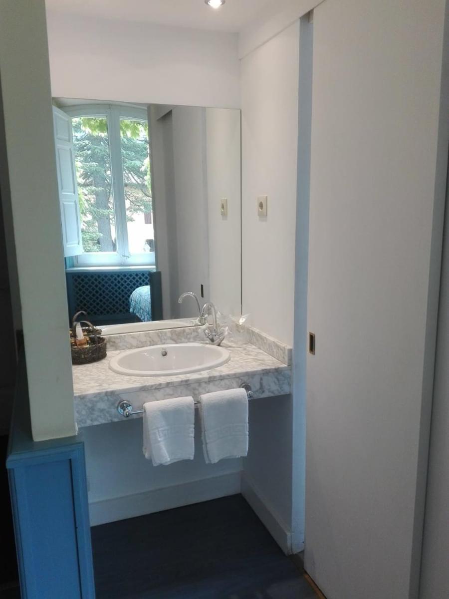 וילאדראו Hotel Xalet La Coromina מראה חיצוני תמונה
