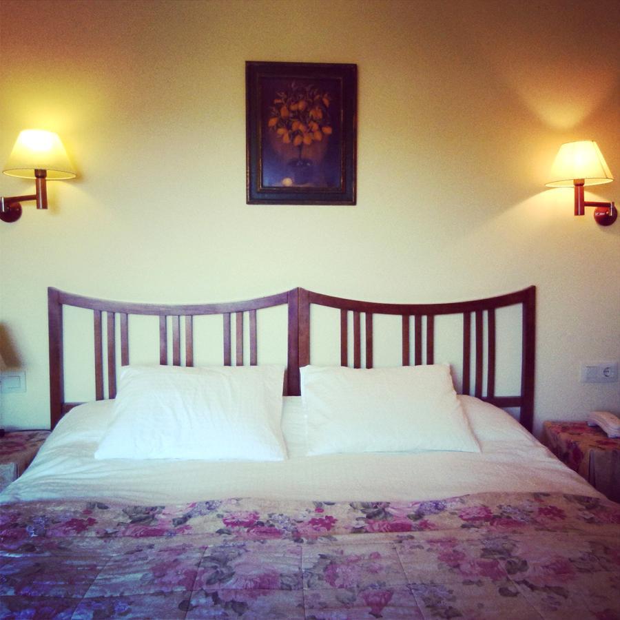 וילאדראו Hotel Xalet La Coromina מראה חיצוני תמונה